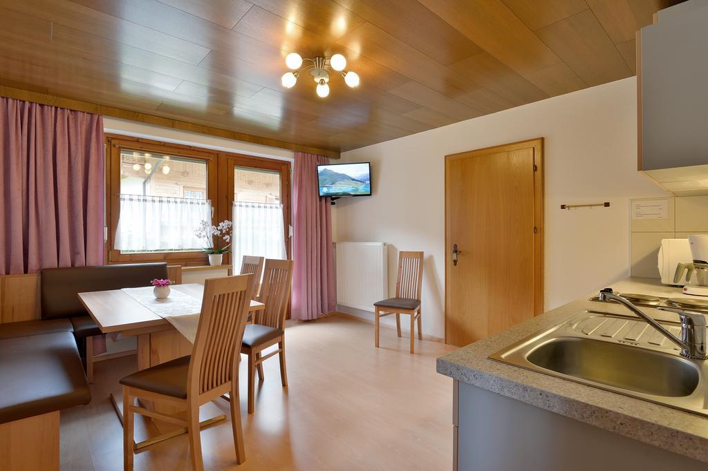 Gaestehaus Alpengruss Майргофен Номер фото